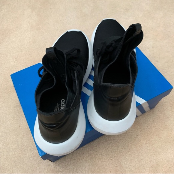 Adidas Tubular Women’s - Picture 5 of 11